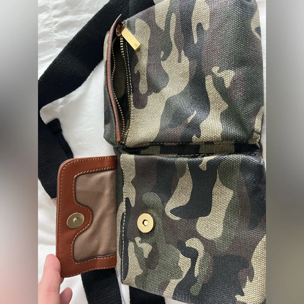 G.I.L.I. Camo fanny belt bag - Picture 2 of 5